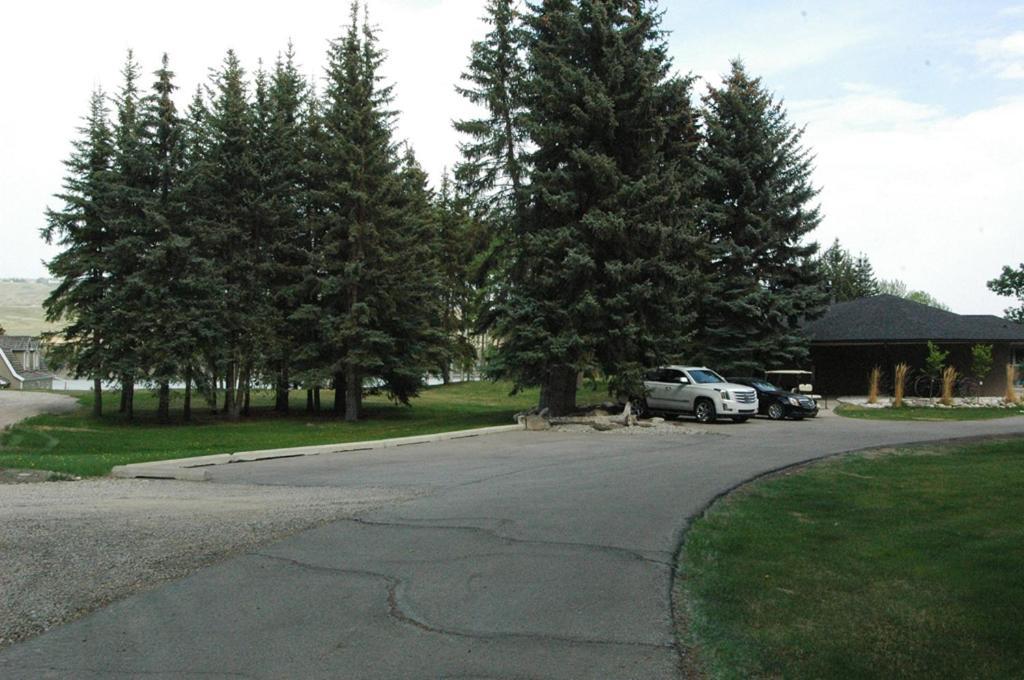 Roundhouse Grotto Bed and Breakfast YYC Exteriör bild